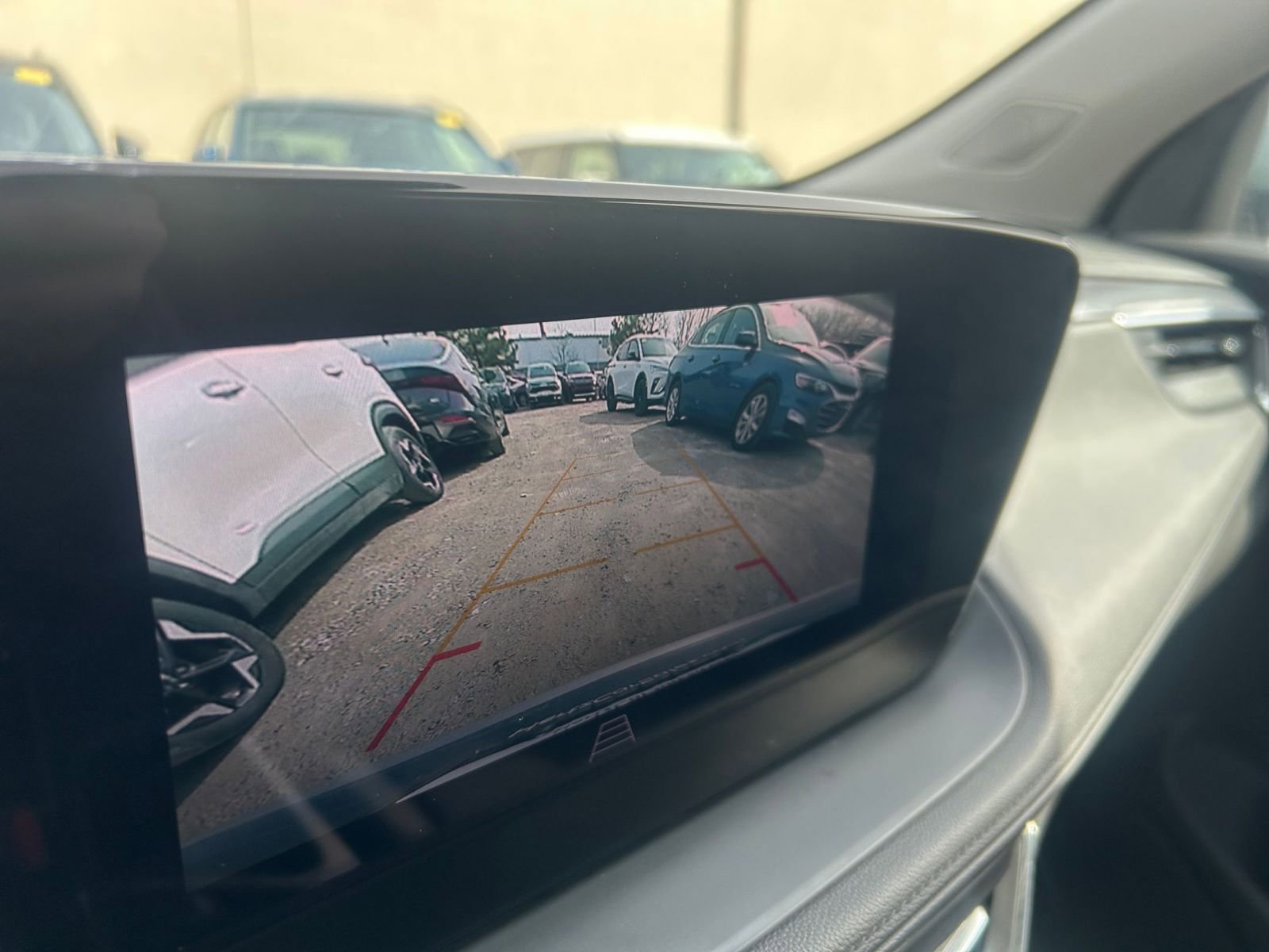 Used 2025 Buick Encore GX Preferred FWD image 23