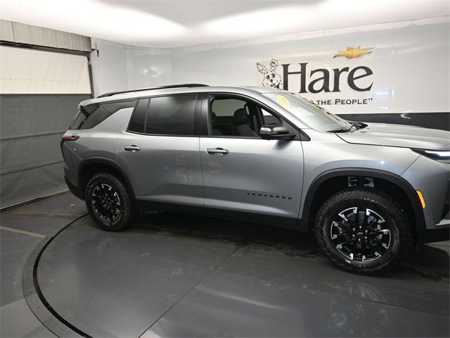 Certified 2024 Chevrolet Traverse Z71 w/ Enhanced Driving Package image 1