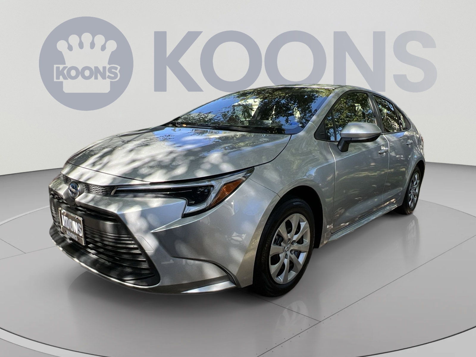 Used 2025 Toyota Corolla LE FWD image 1