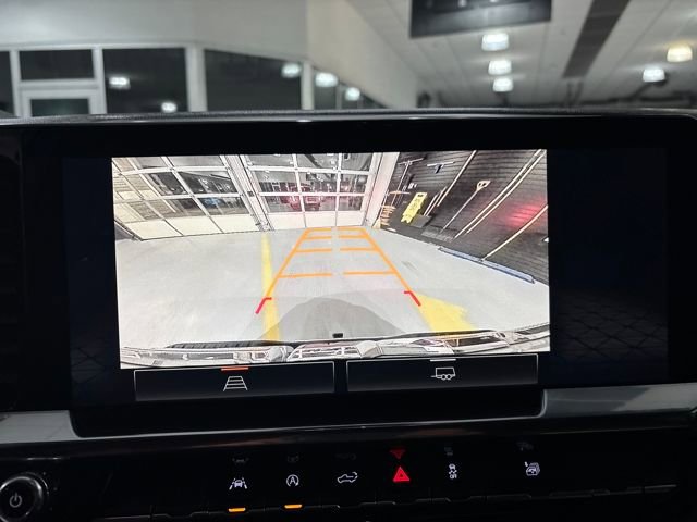 Used 2025 GMC Sierra 1500 SLT image 23