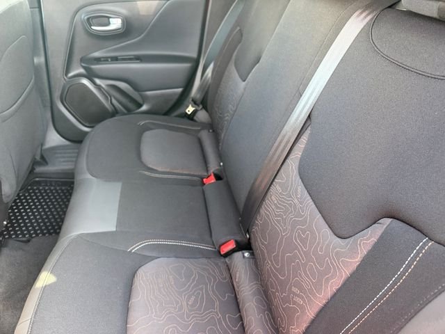 Used 2023 Jeep Renegade Latitude AWD/4WD image 11
