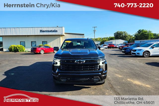 Used 2023 Chevrolet Silverado 1500 RST w/ Rally Edition AWD/4WD image 3