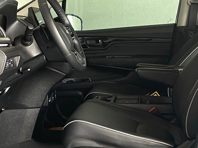 Certified 2025 Honda Odyssey Touring image 14