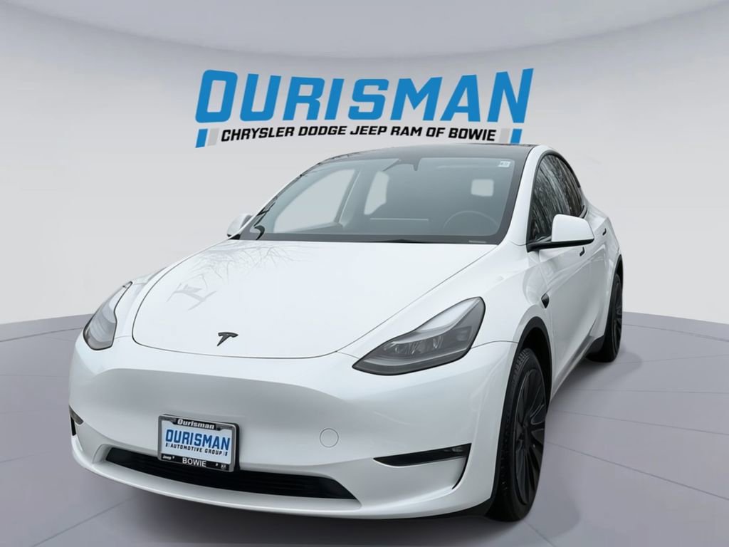 Used 2023 Tesla Model Y Long Range image 2