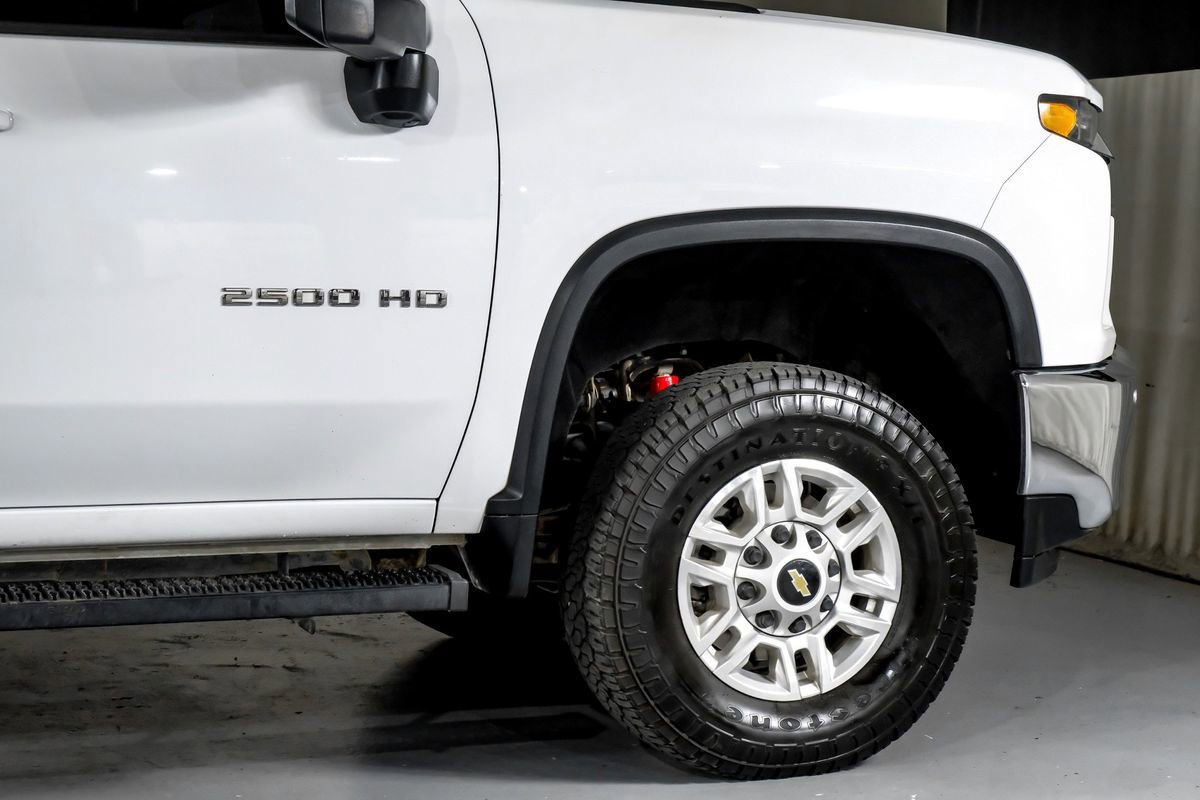 Used 2021 Chevrolet Silverado 2500 LT w/ Convenience Package image 7