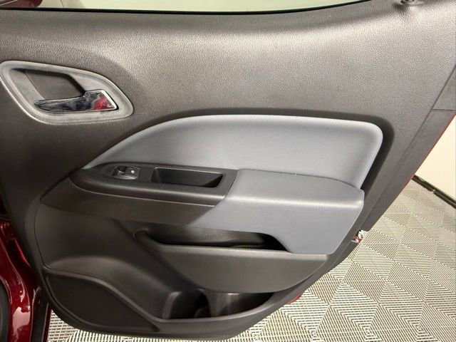 Used 2019 Chevrolet Colorado Z71 AWD/4WD image 39