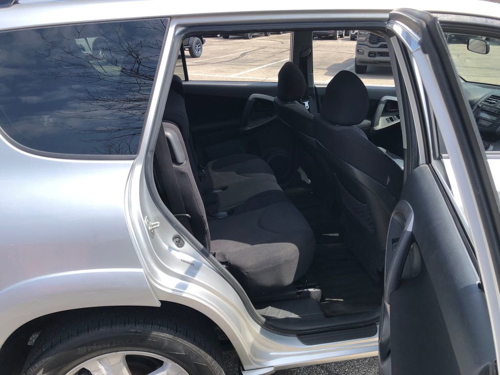 Used 2006 Toyota RAV4 Sport image 25