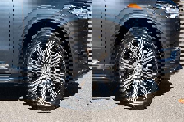 Used 2021 Volvo XC90 T6 Inscription w/ Advanced Package image 11