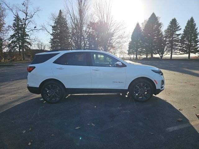 Used 2024 Chevrolet Equinox RS image 7