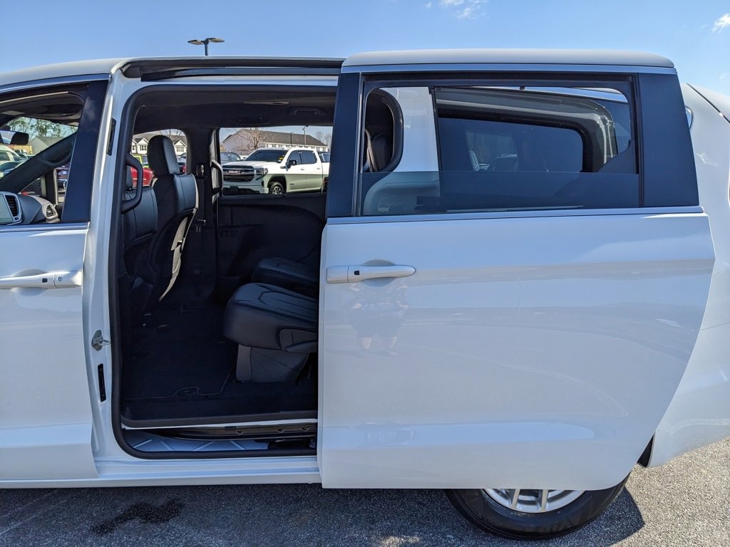 New 2026 Chrysler Voyager LX image 56