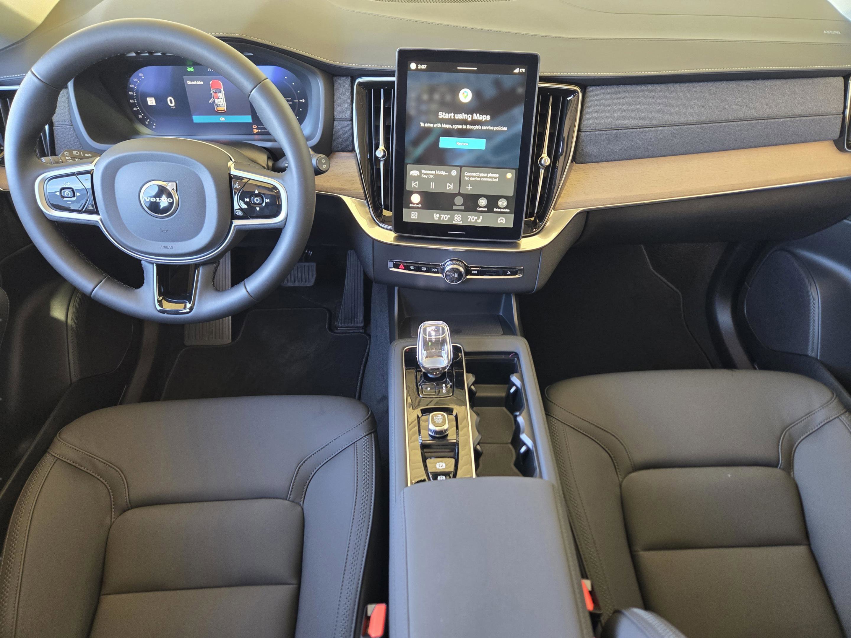 New 2026 Volvo XC90 T8 Plus w/ Protection Package Premier image 22