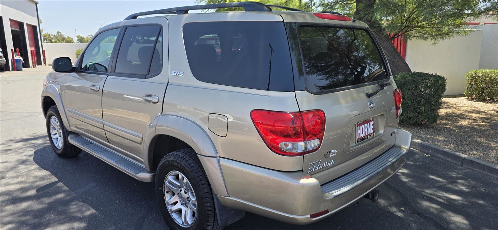Used 2006 Toyota Sequoia SR5 RWD image 7
