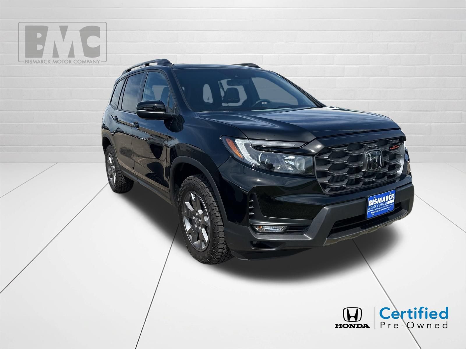Used 2024 Honda Passport TrailSport image 2
