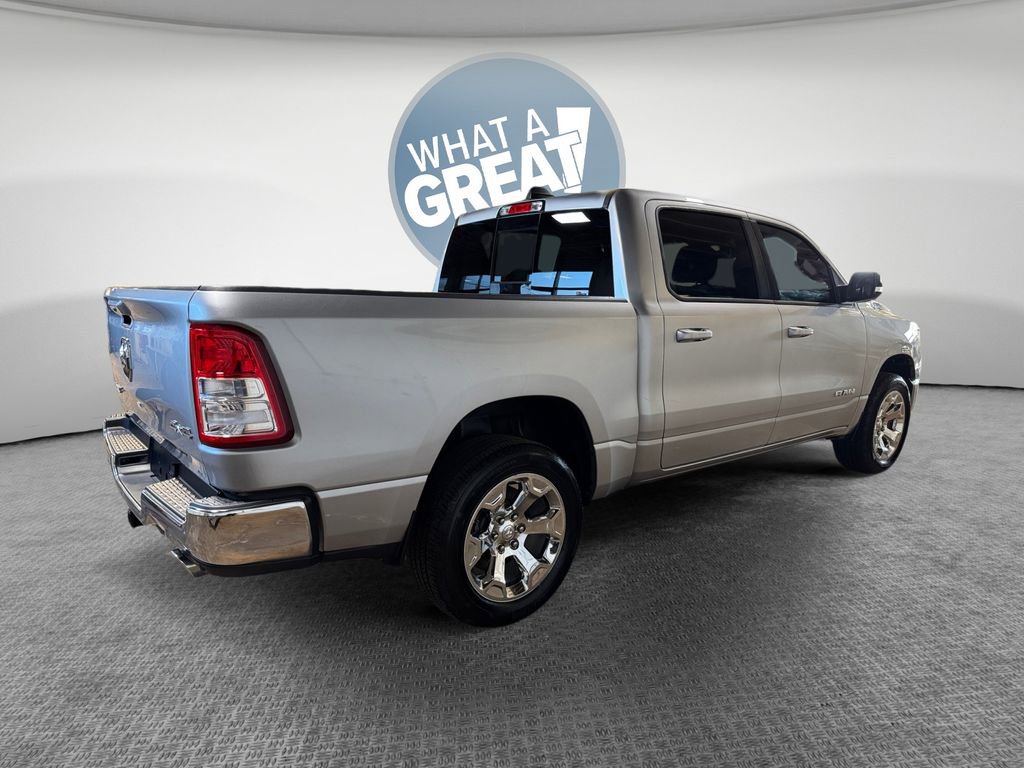 Used 2022 RAM 1500 Big Horn AWD/4WD image 3