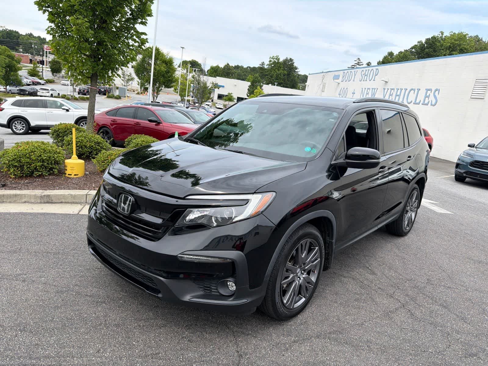 Used 2022 Honda Pilot Sport image 3