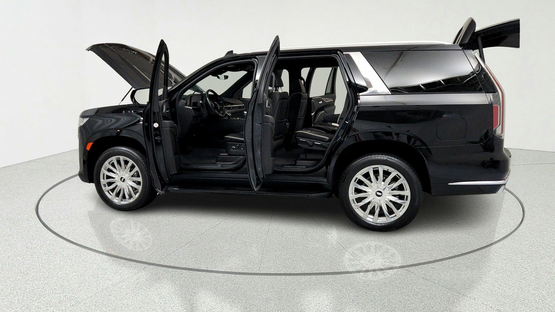 Certified 2024 Cadillac Escalade Premium Luxury AWD/4WD image 8
