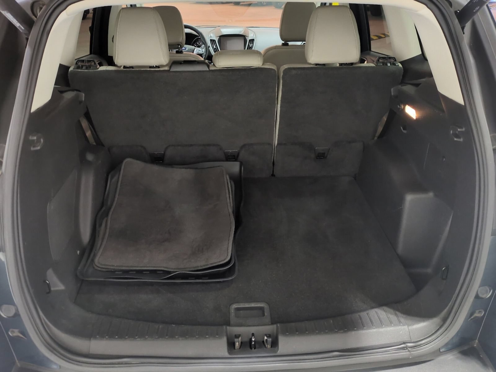 Used 2019 Ford Escape Titanium AWD/4WD image 12