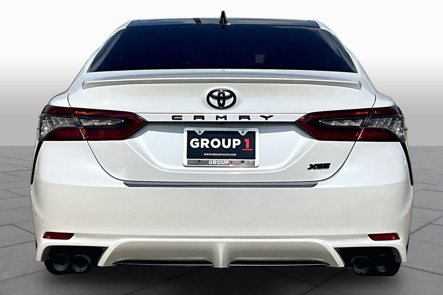 Used 2023 Toyota Camry XSE FWD image 5