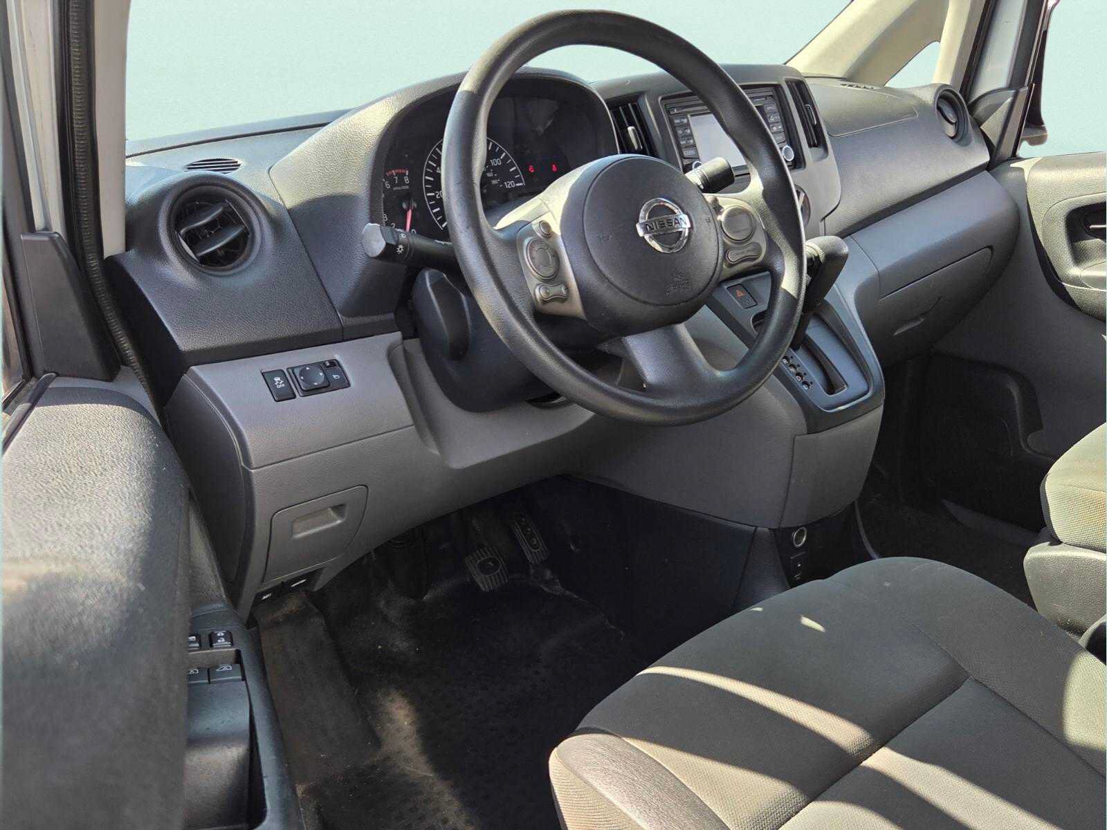Used 2015 Nissan NV200 SV w/ Technology Package FWD image 12