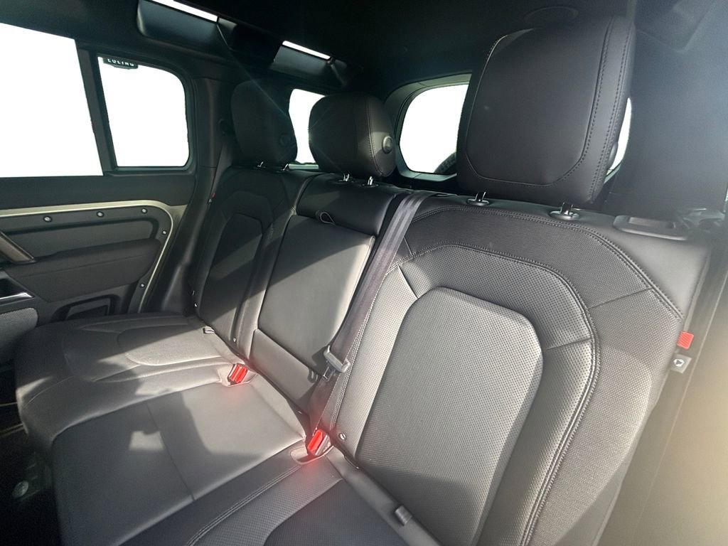 Used 2023 Land Rover Defender 110 X image 13
