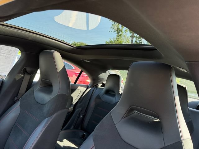 Used 2022 Mercedes-Benz CLA 250 4MATIC image 31