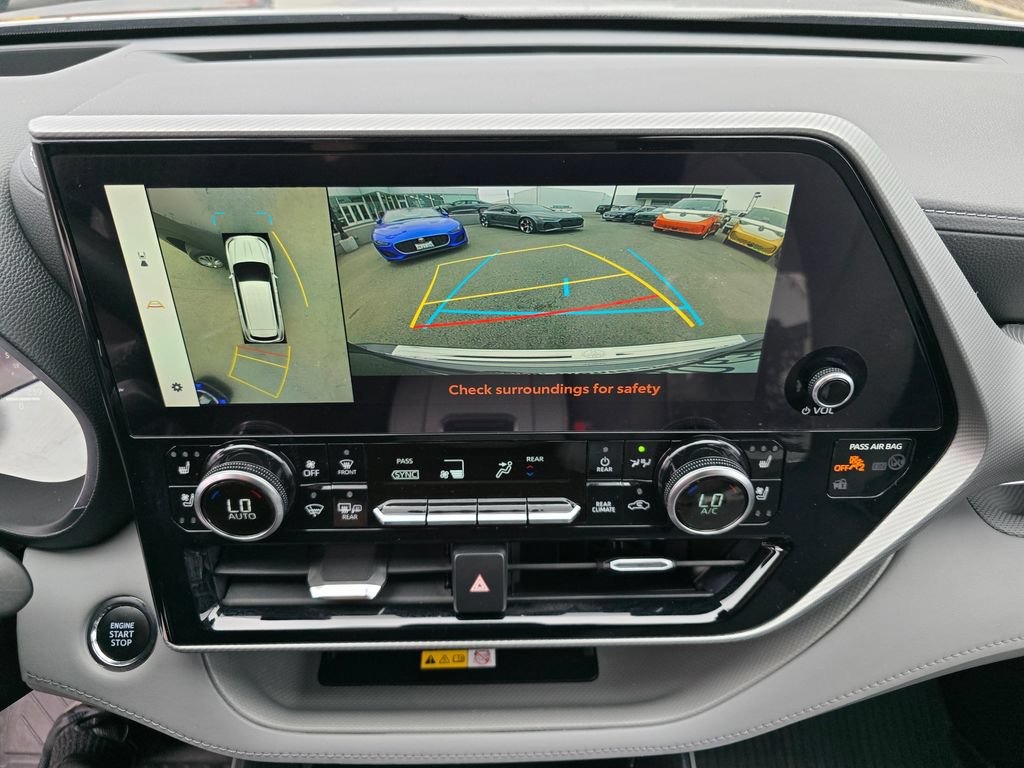 Used 2023 Toyota Highlander Platinum AWD/4WD image 7