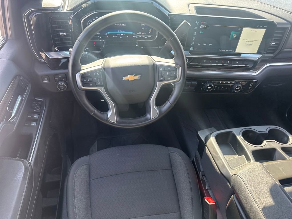 Used 2025 Chevrolet Silverado 2500 LT w/ Convenience Package image 13