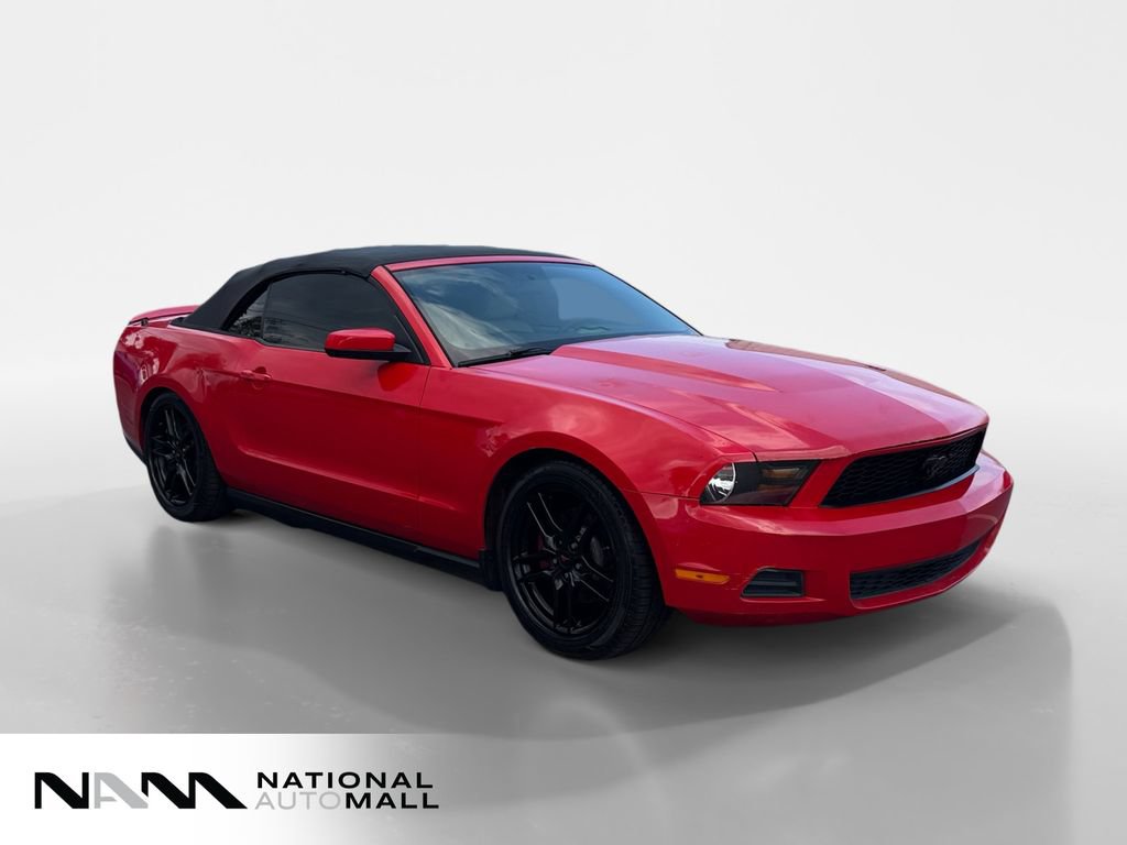 Used 2012 Ford Mustang Convertible RWD image 7