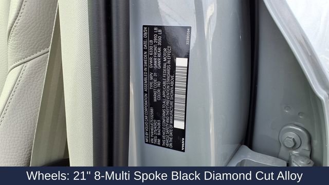 New 2025 Volvo XC90 T8 Plus image 37