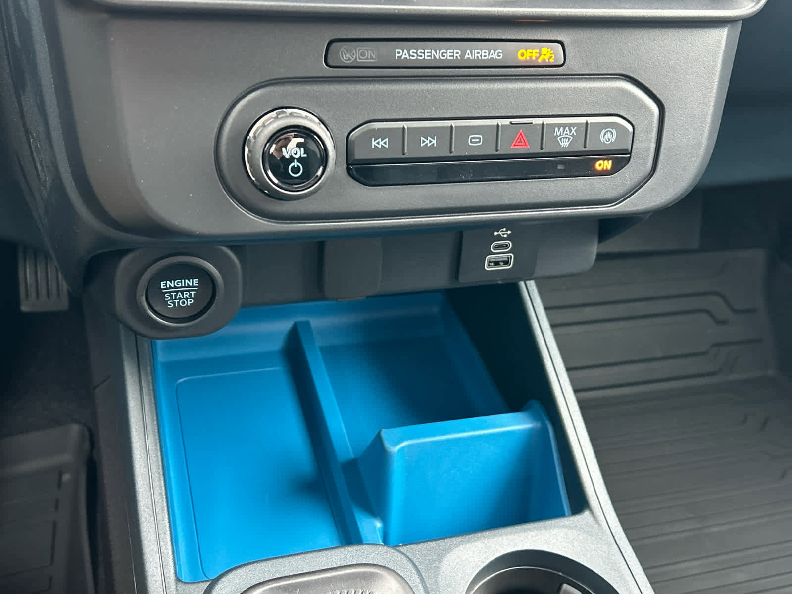 New 2025 Ford Maverick XLT w/ XLT Luxury Package image 45