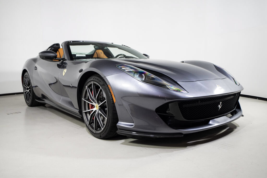 Used 2022 Ferrari 812 GTS RWD image 5