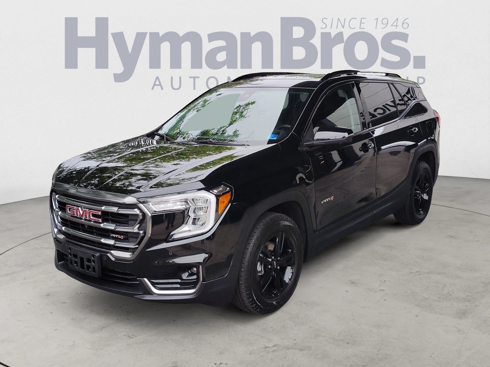 Used 2023 GMC Terrain AT4 w/ Tech Package AWD/4WD image 7