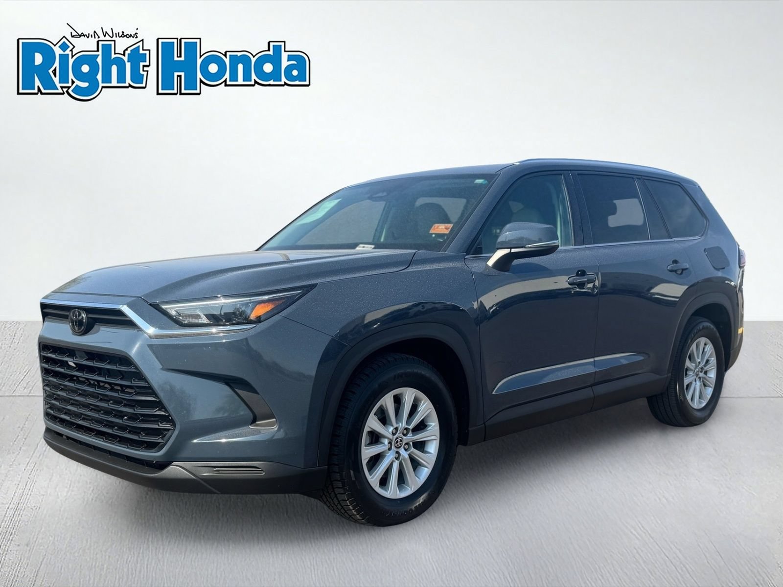Used 2025 Toyota Grand Highlander AWD video 2