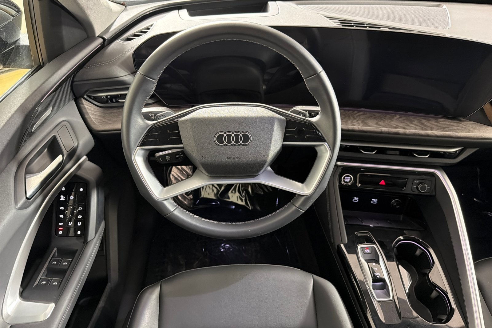 Used 2025 Audi Q5 Premium Plus w/ Premium Plus AWD/4WD image 13