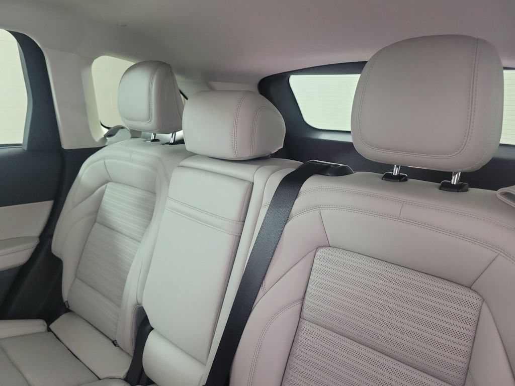 New 2026 Lincoln Nautilus Reserve AWD/4WD image 12