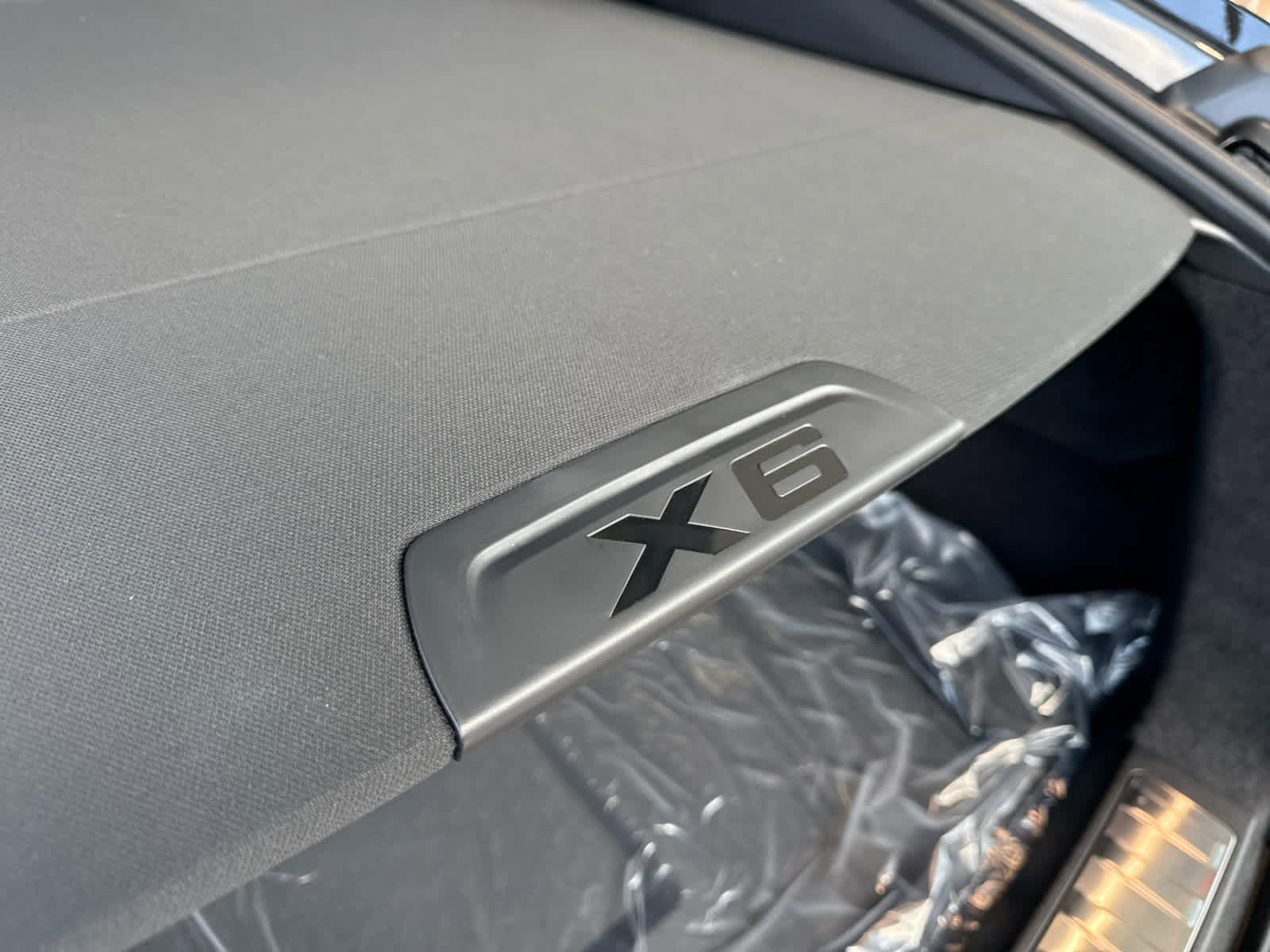 New 2026 BMW X6 M60i w/ Executive Package image 18