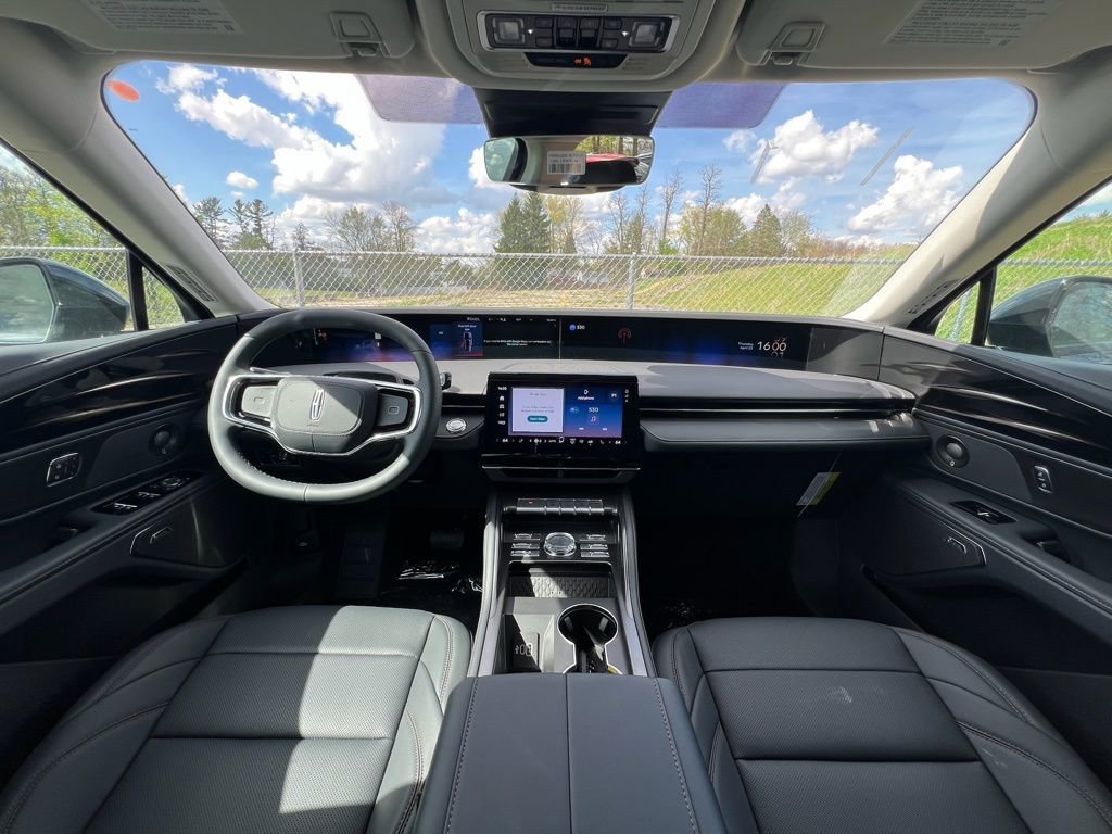 New 2026 Lincoln Nautilus Premier w/ Equipment Group 102A AWD/4WD image 18