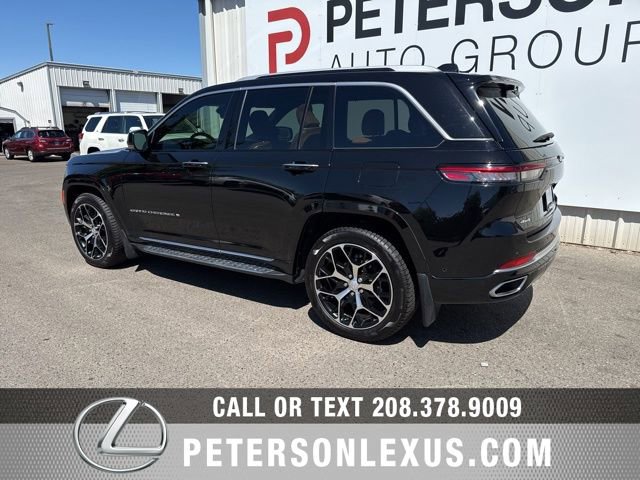 Used 2022 Jeep Grand Cherokee Summit AWD/4WD image 6