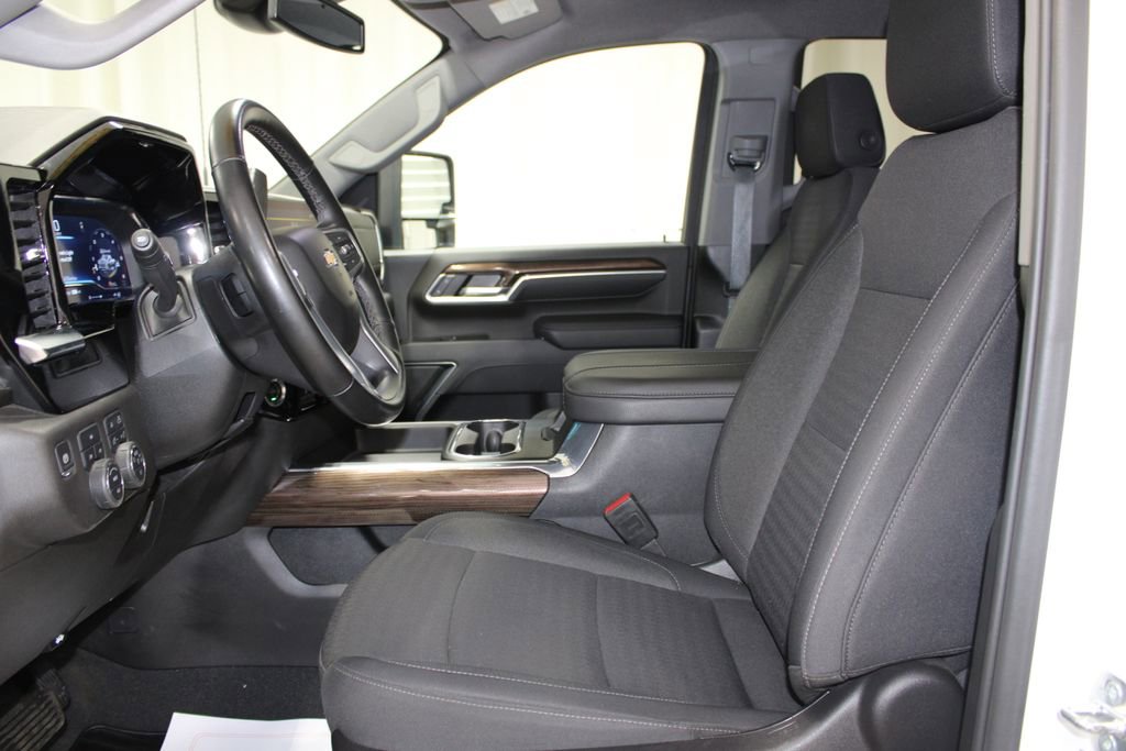 Used 2024 Chevrolet Silverado 3500 LT w/ Convenience Package image 23