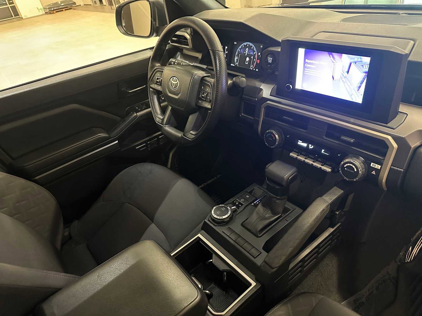 Certified 2025 Toyota Tacoma SR5 image 28