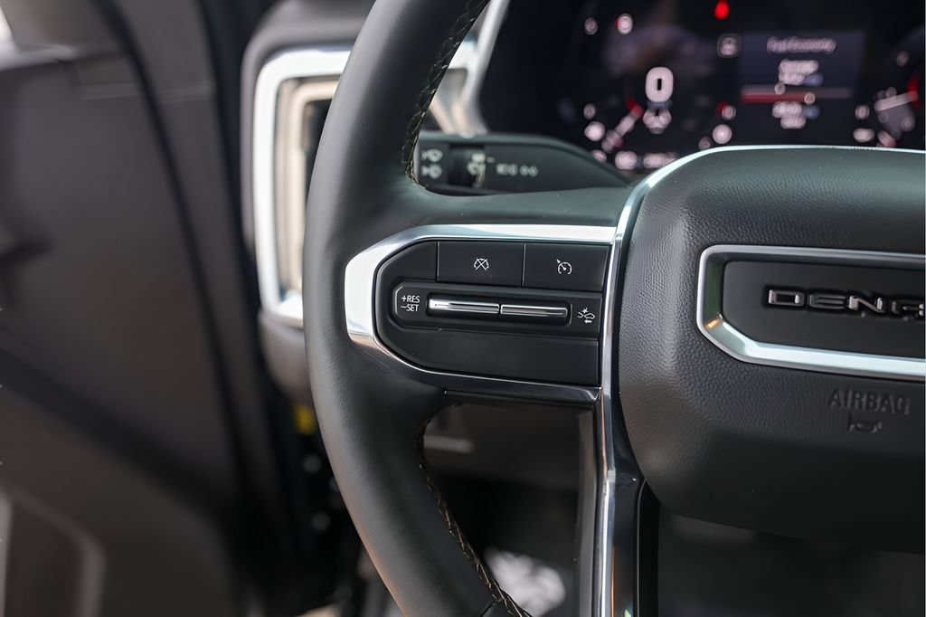 Used 2023 GMC Canyon Denali AWD/4WD image 15