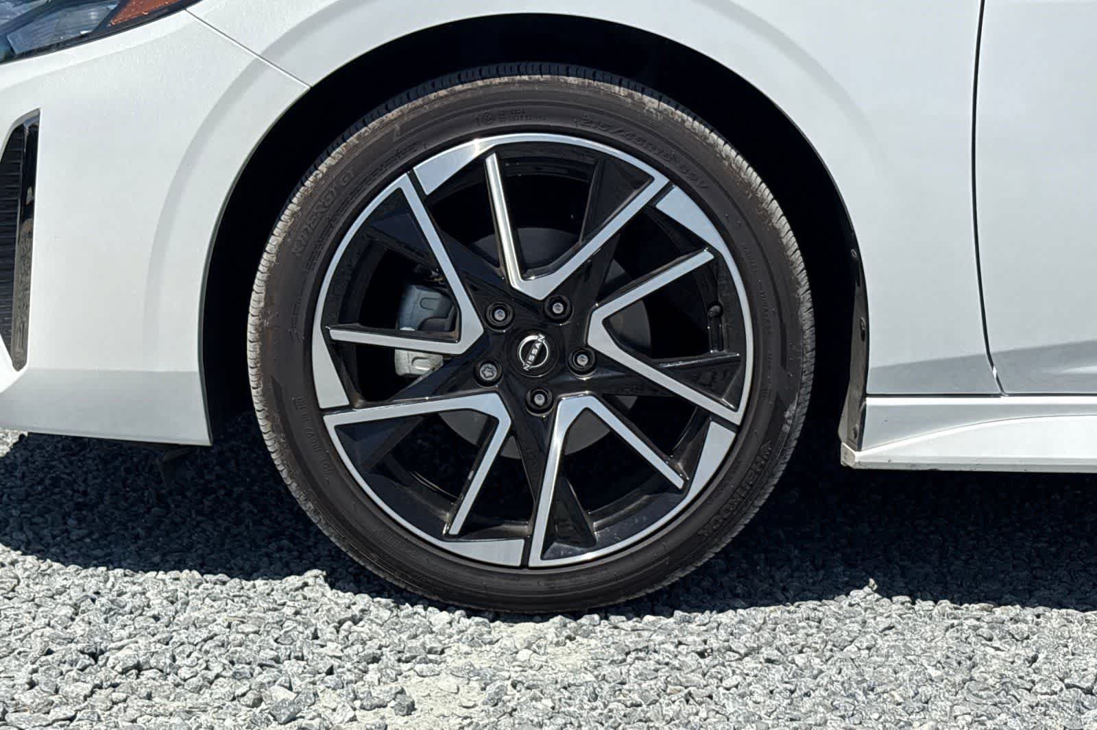 Certified 2025 Nissan Sentra SR w/ SR Premium Package FWD image 12