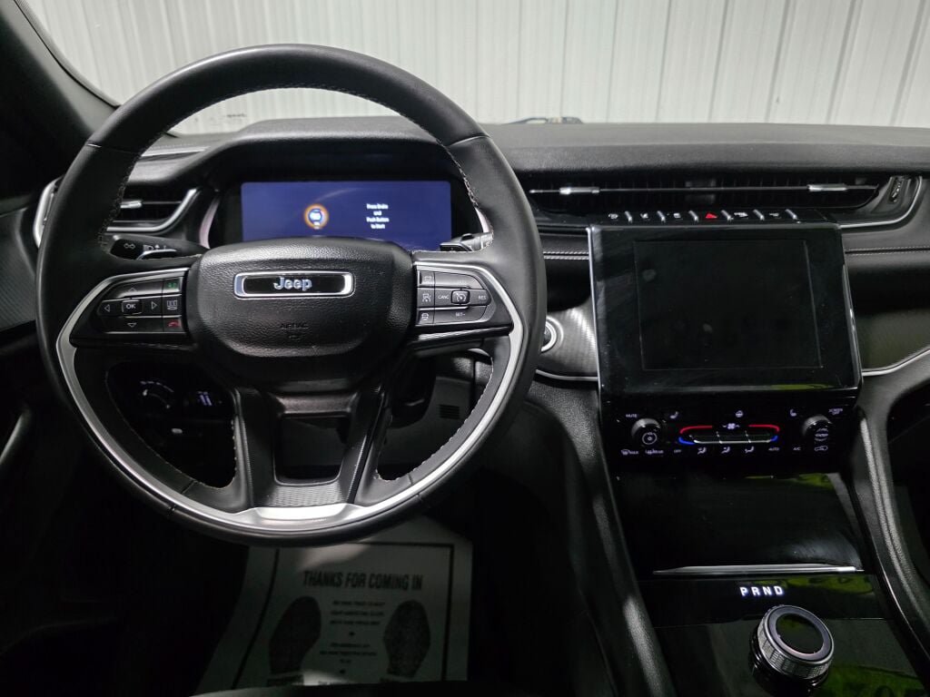 Used 2024 Jeep Grand Cherokee L Laredo w/ Luxury Tech Group I AWD/4WD image 8