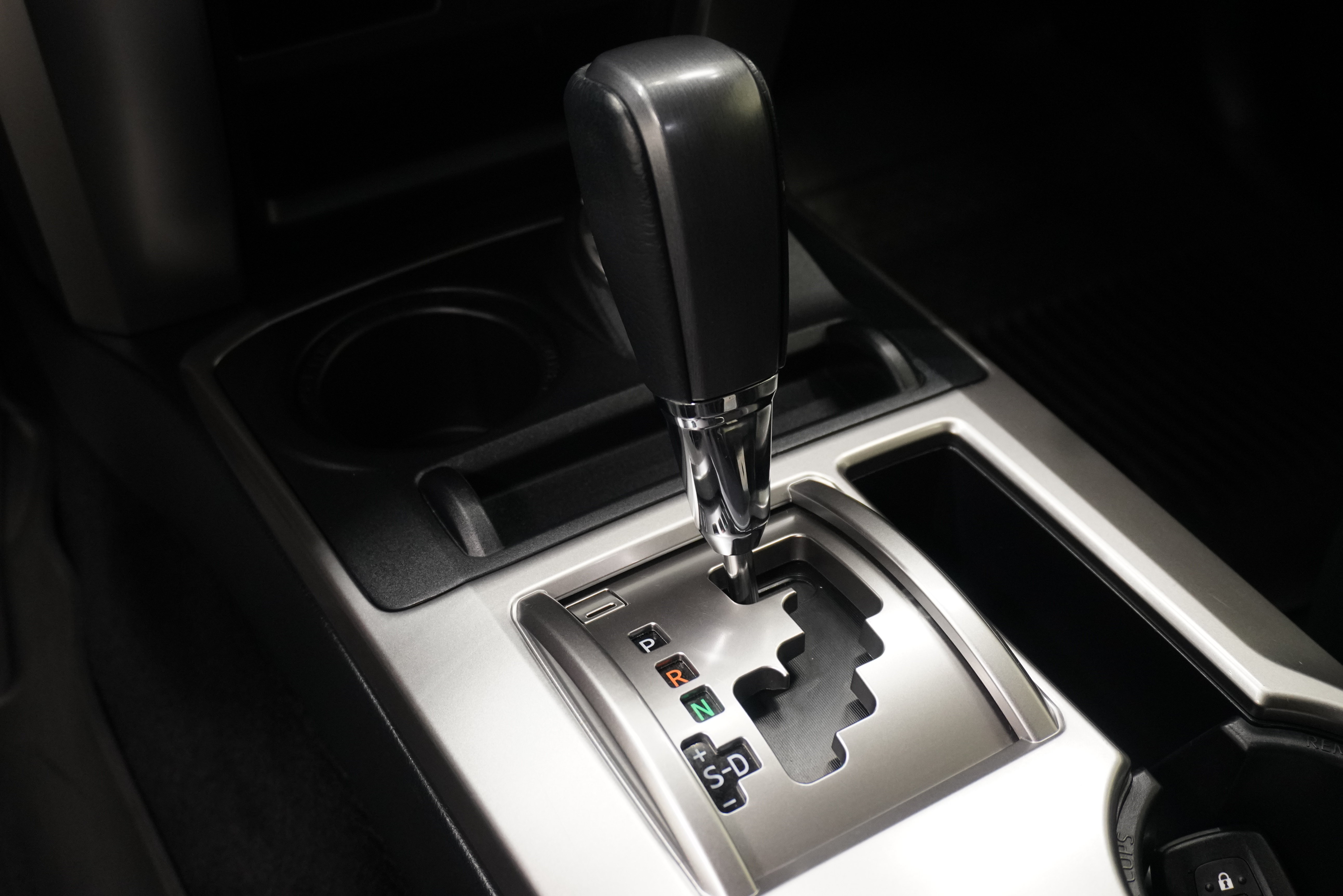 Used 2024 Toyota 4Runner SR5 AWD/4WD image 19