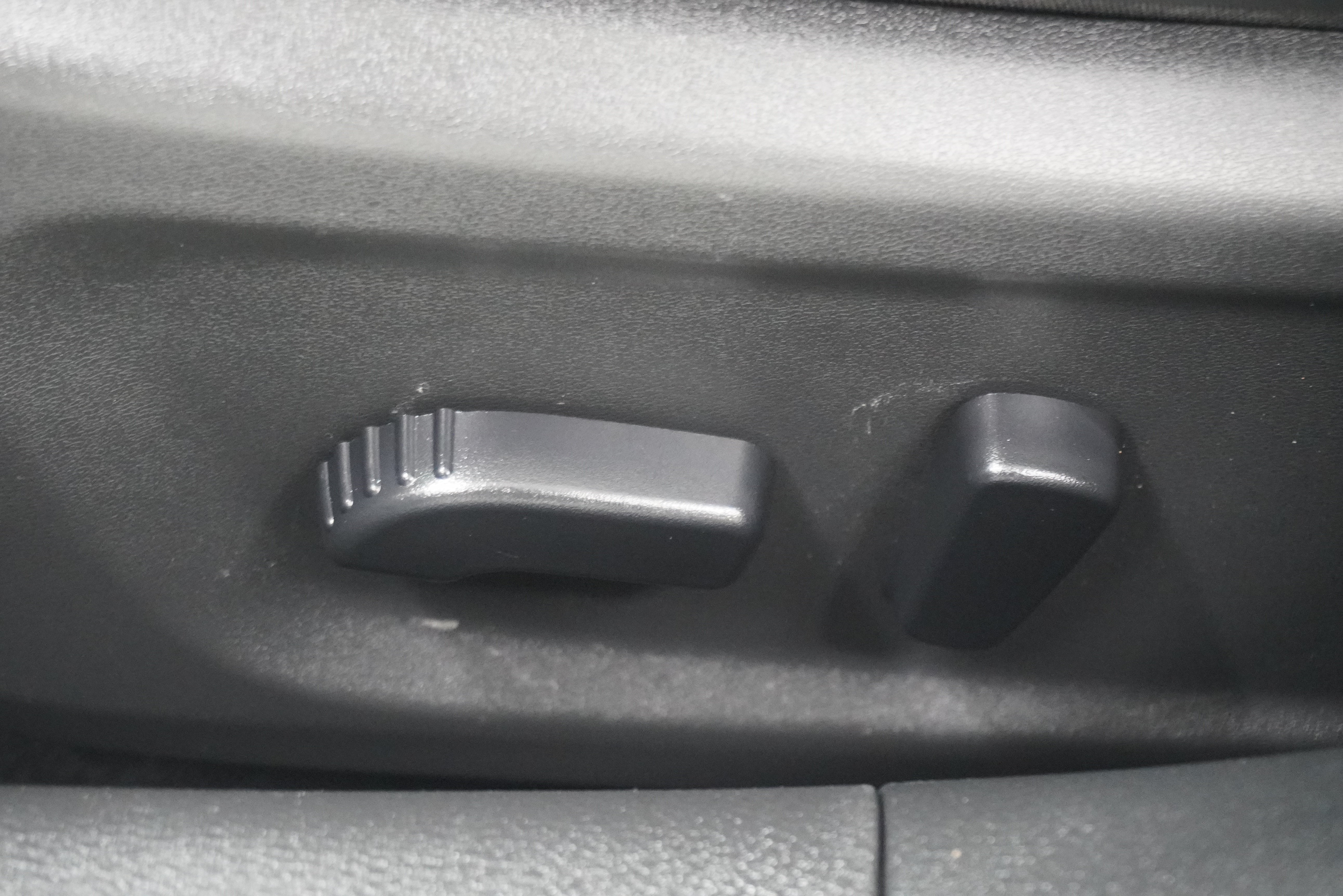 Used 2019 Nissan Altima 2.5 SR FWD image 15