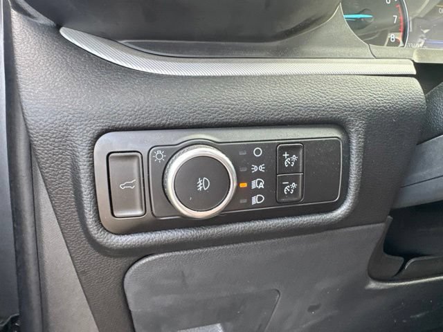 Used 2023 Ford Explorer XLT w/ Equipment Group 202A AWD/4WD image 33