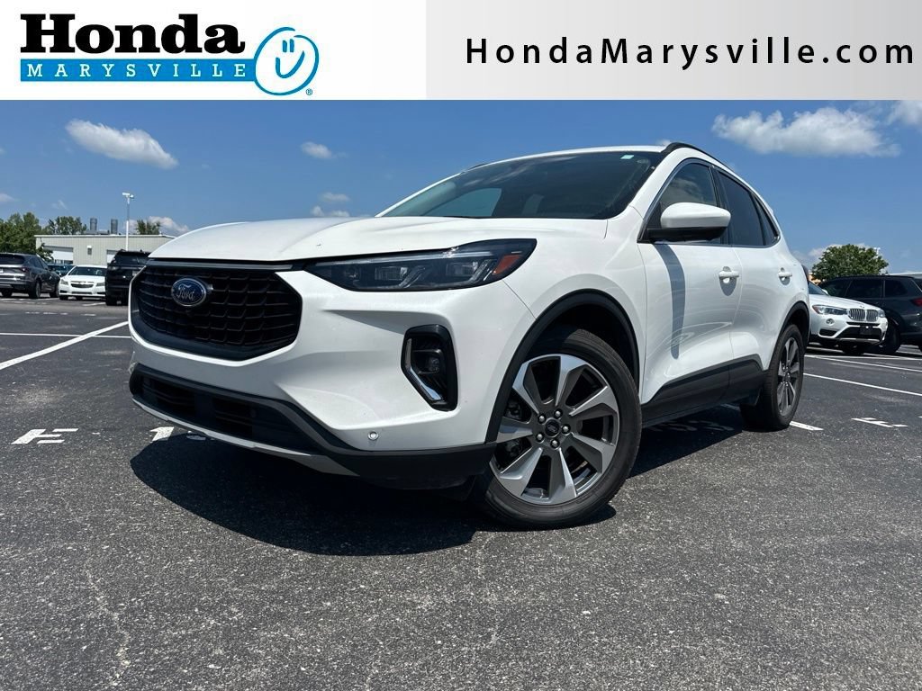 Used 2023 Ford Escape Platinum AWD/4WD image 1