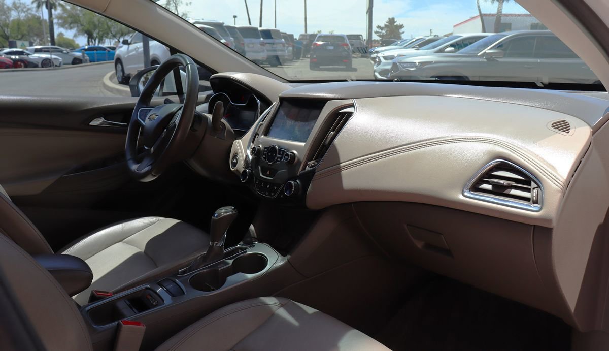 Used 2016 Chevrolet Cruze Premier FWD image 35