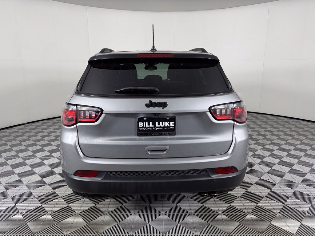 Used 2022 Jeep Compass Latitude w/ Convenience Group FWD image 10