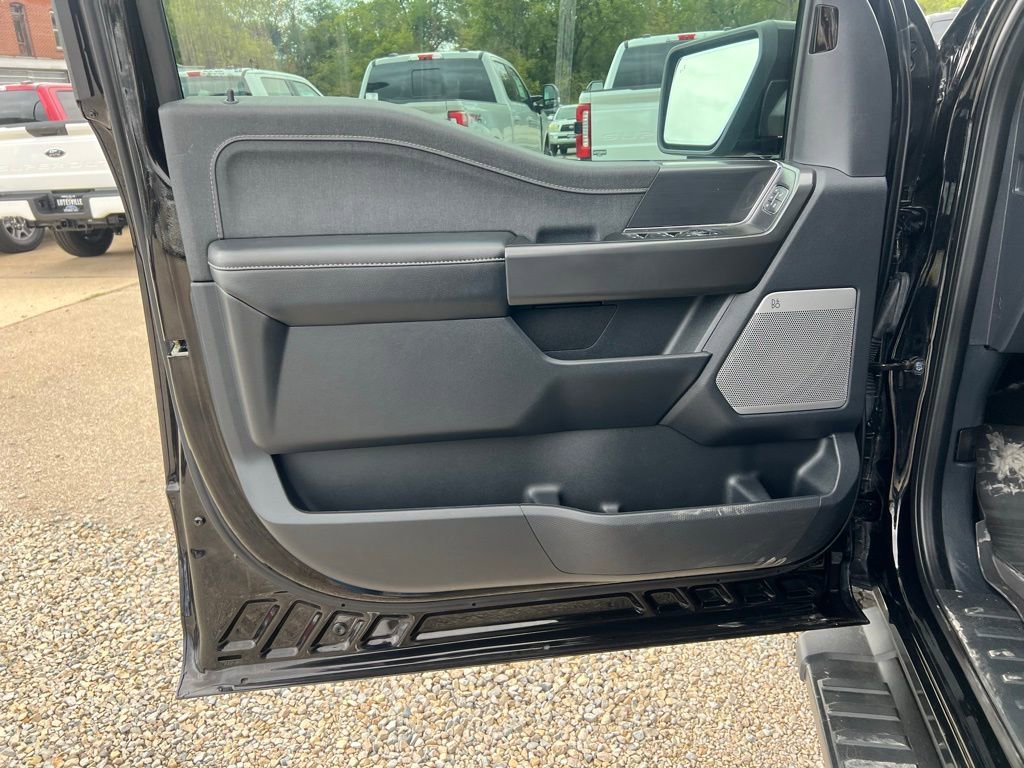 Used 2024 Ford F150 Lariat w/ FX4 Off-Road Package image 11